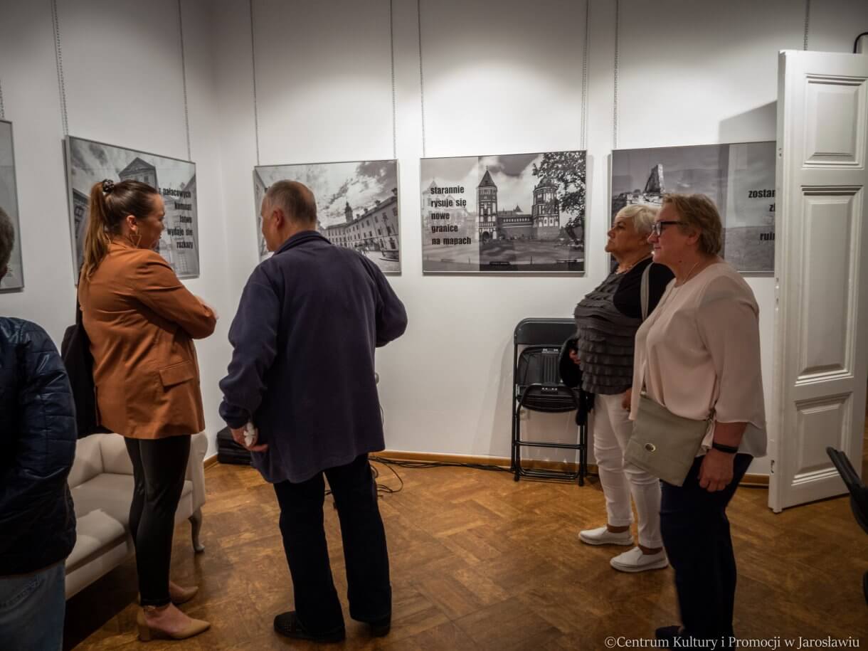 uczestnicy wernisażu