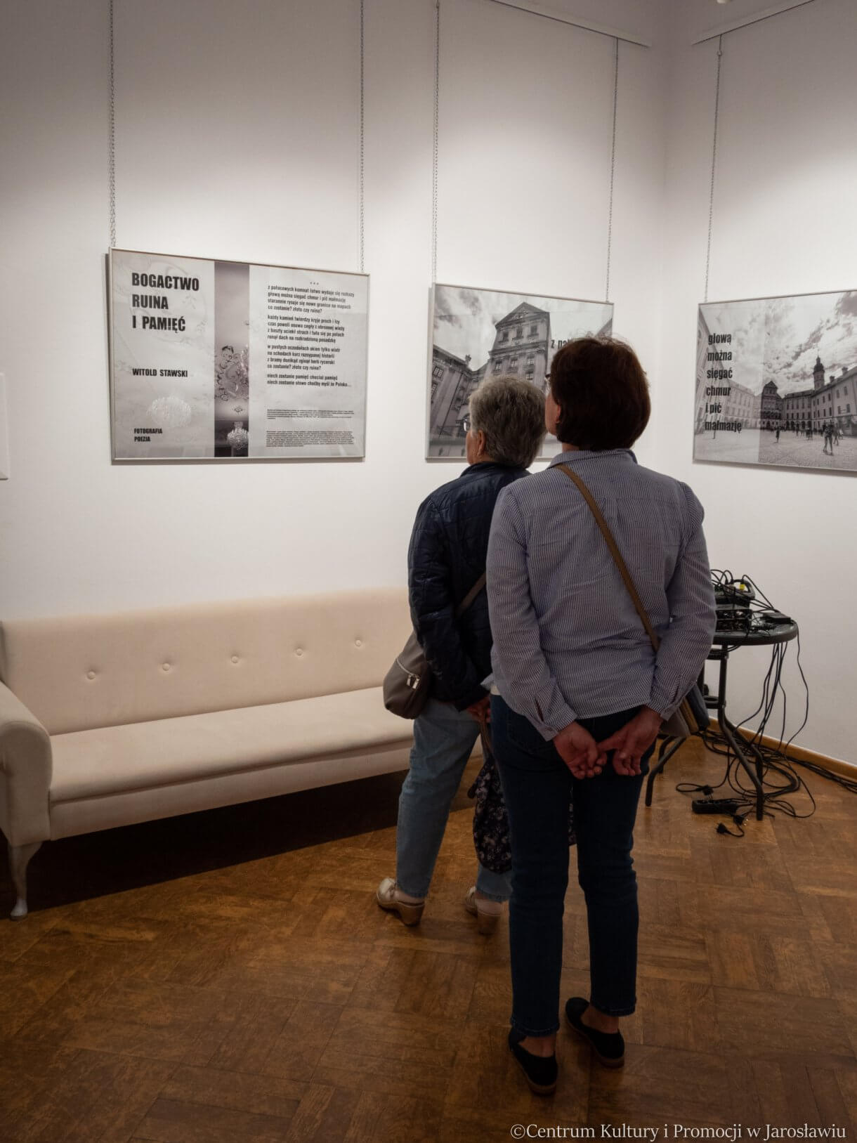 uczestnicy wernisażu