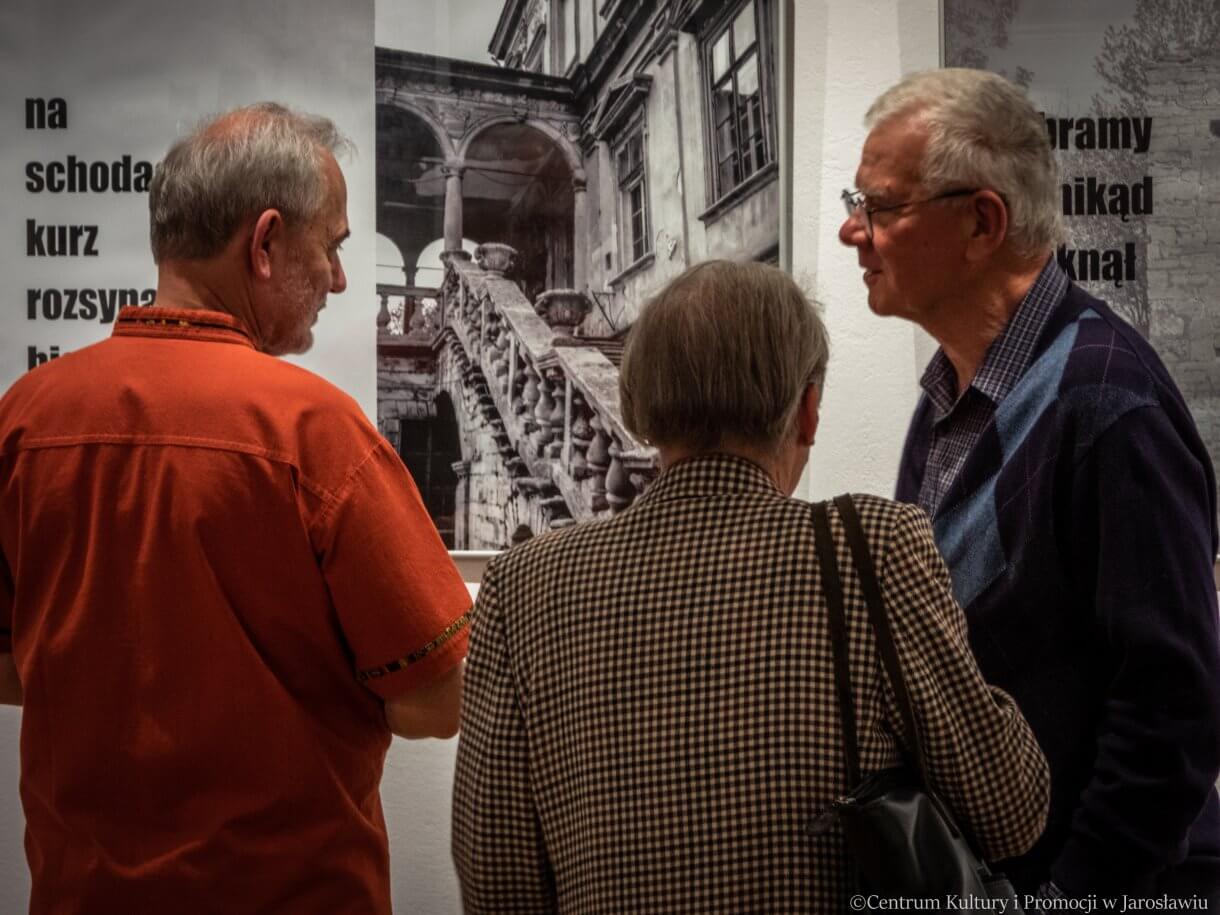 uczestnicy wernisażu