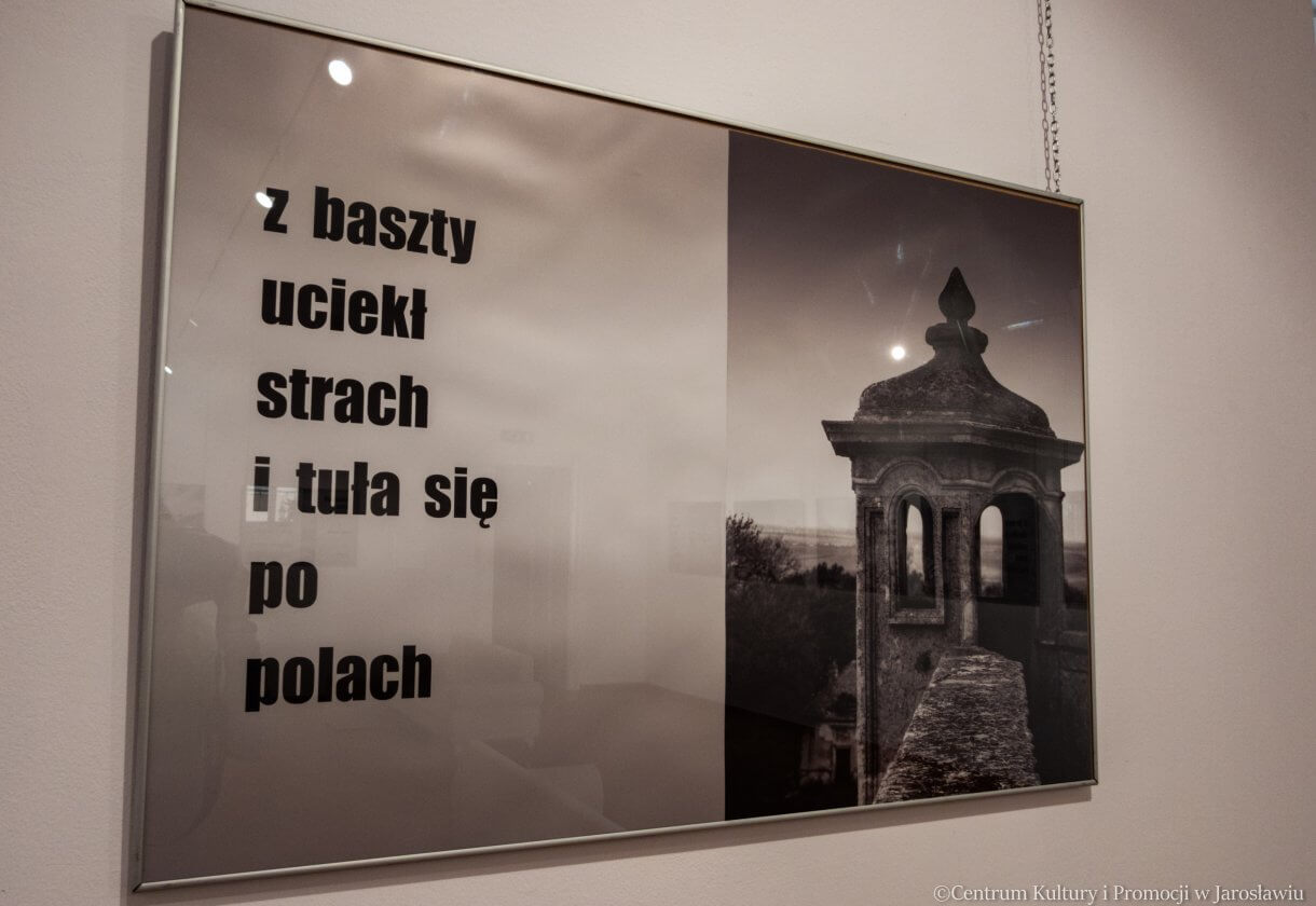 fotografie dworów i dworków kresowych w różnym stanie