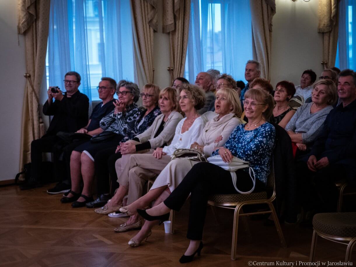 publicznośc podczas koncertu