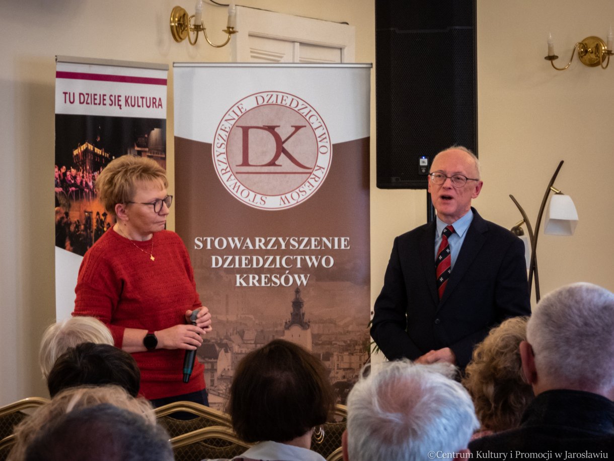 prof. Marian Wolski i Elżbieta Rusinko podczas wykładu