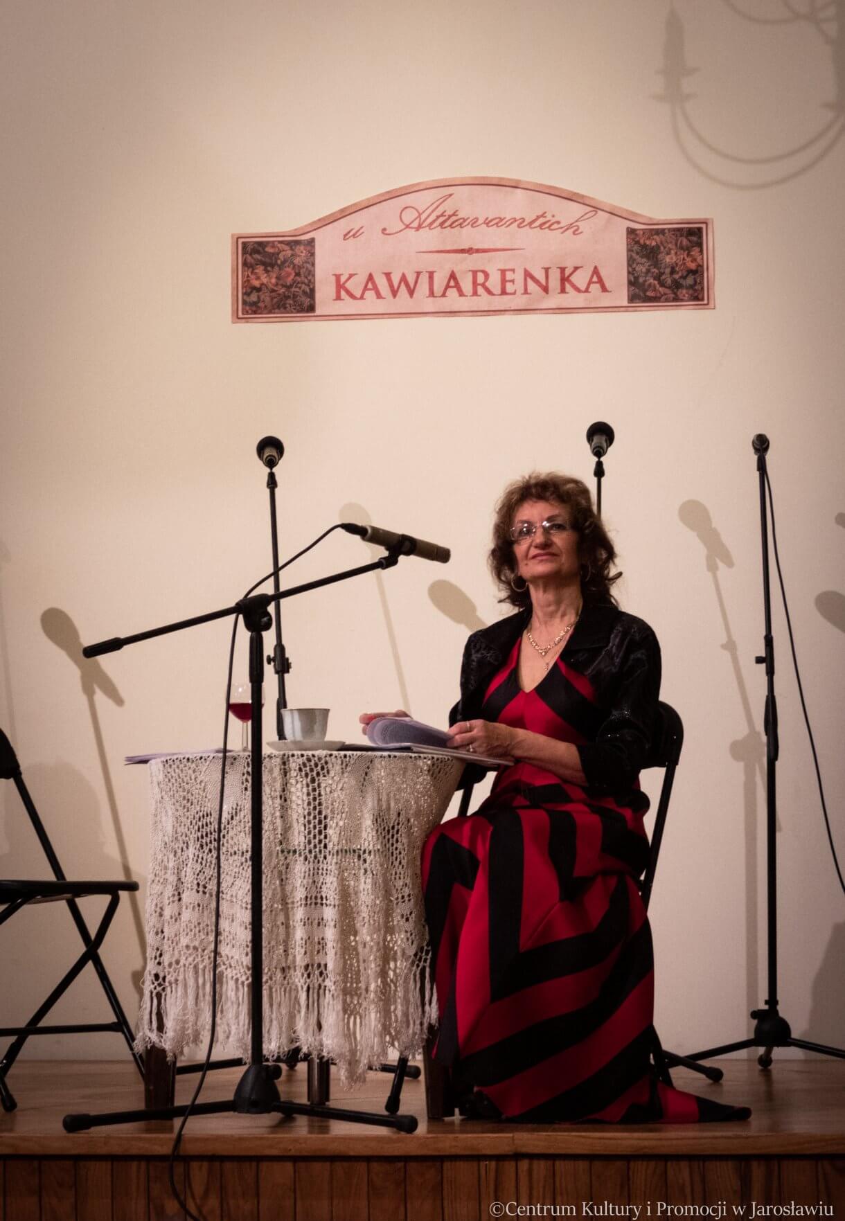 Zespół Piosenki Estradowej Sway na scenie