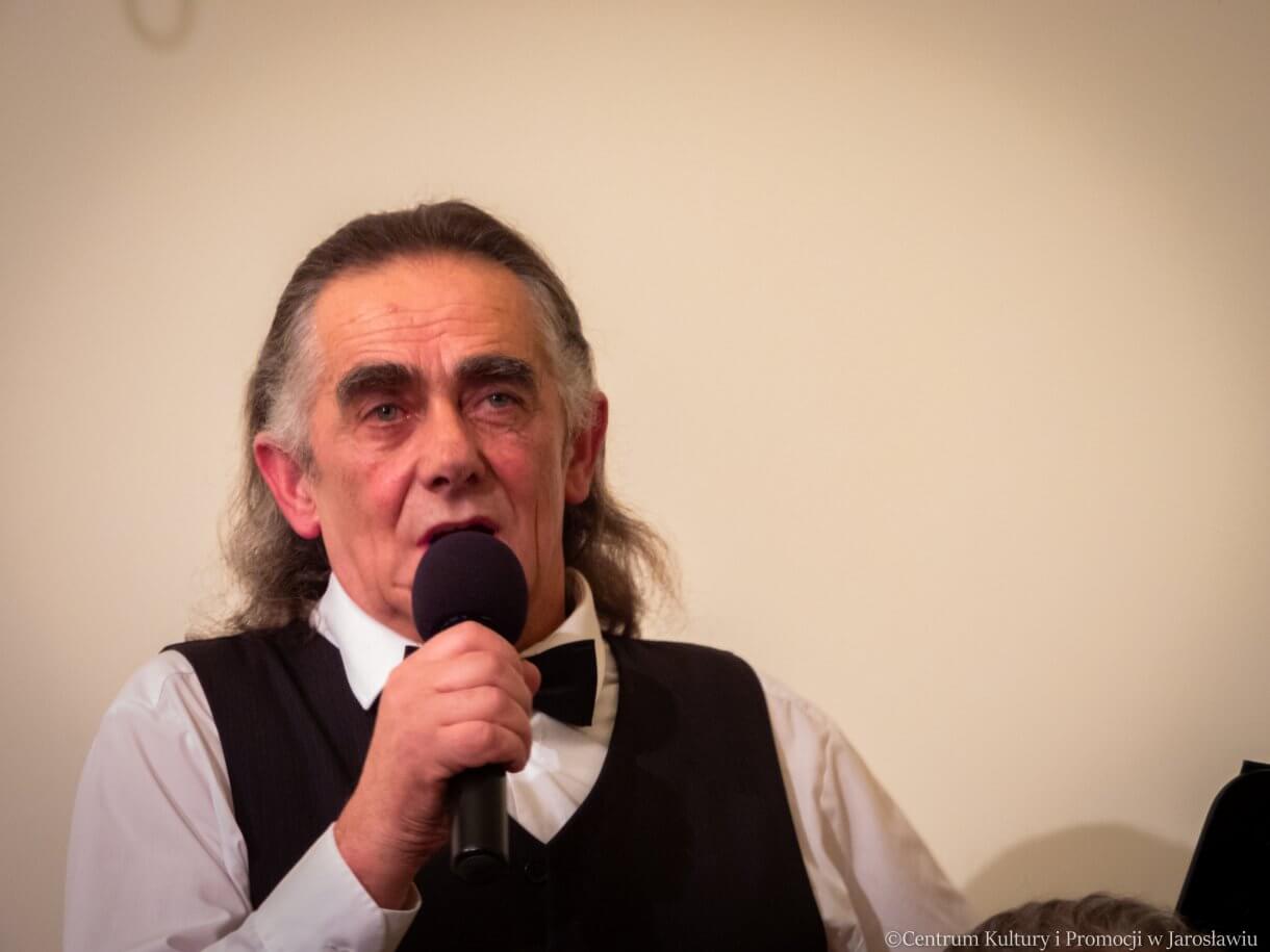 członek ZPE Sway podczas występu