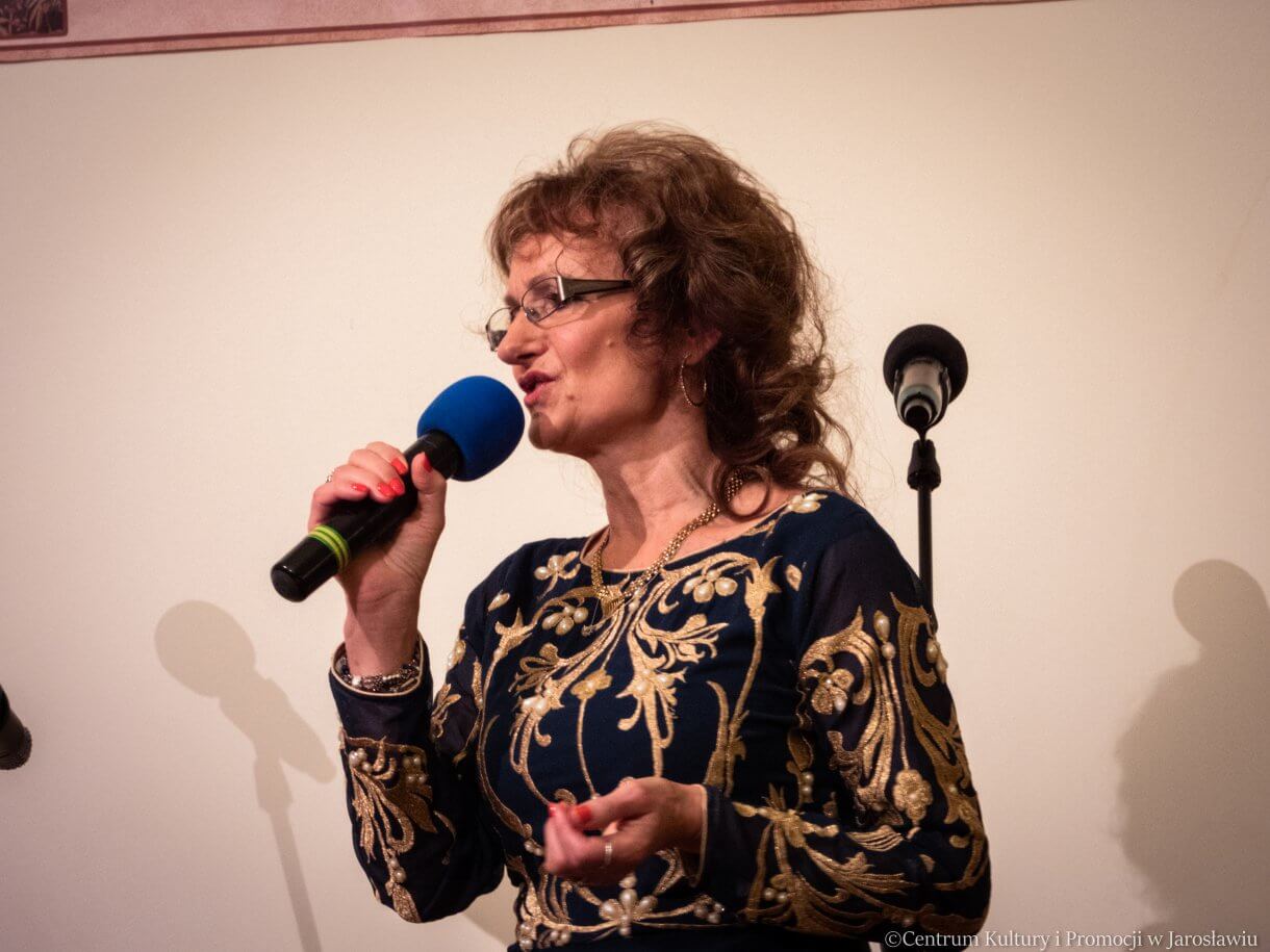 Zespół Piosenki Estradowej Sway na scenie