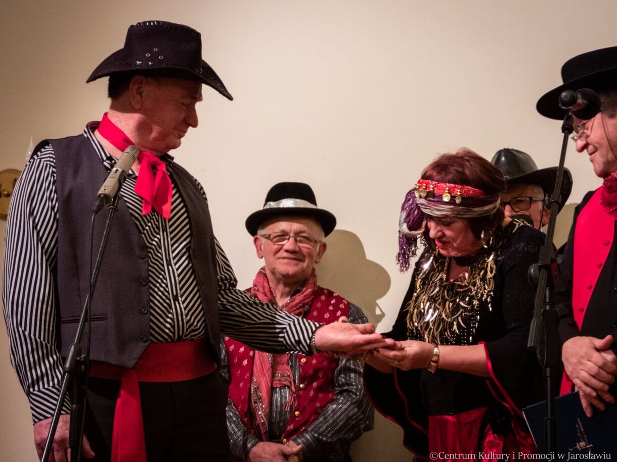 członek ZPE Sway podczas występu