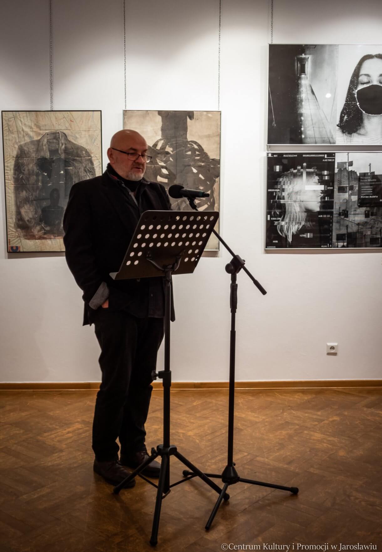 uczestnicy wernisażu