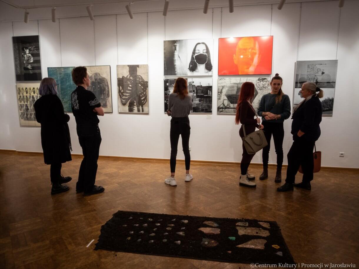 uczestnicy wernisażu