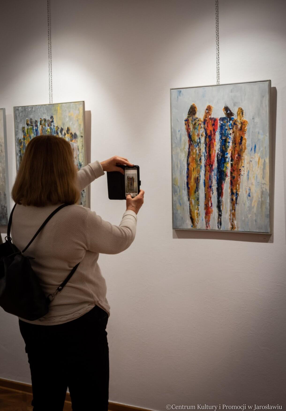 uczestnicy wernisażu Ludwiki Koczut