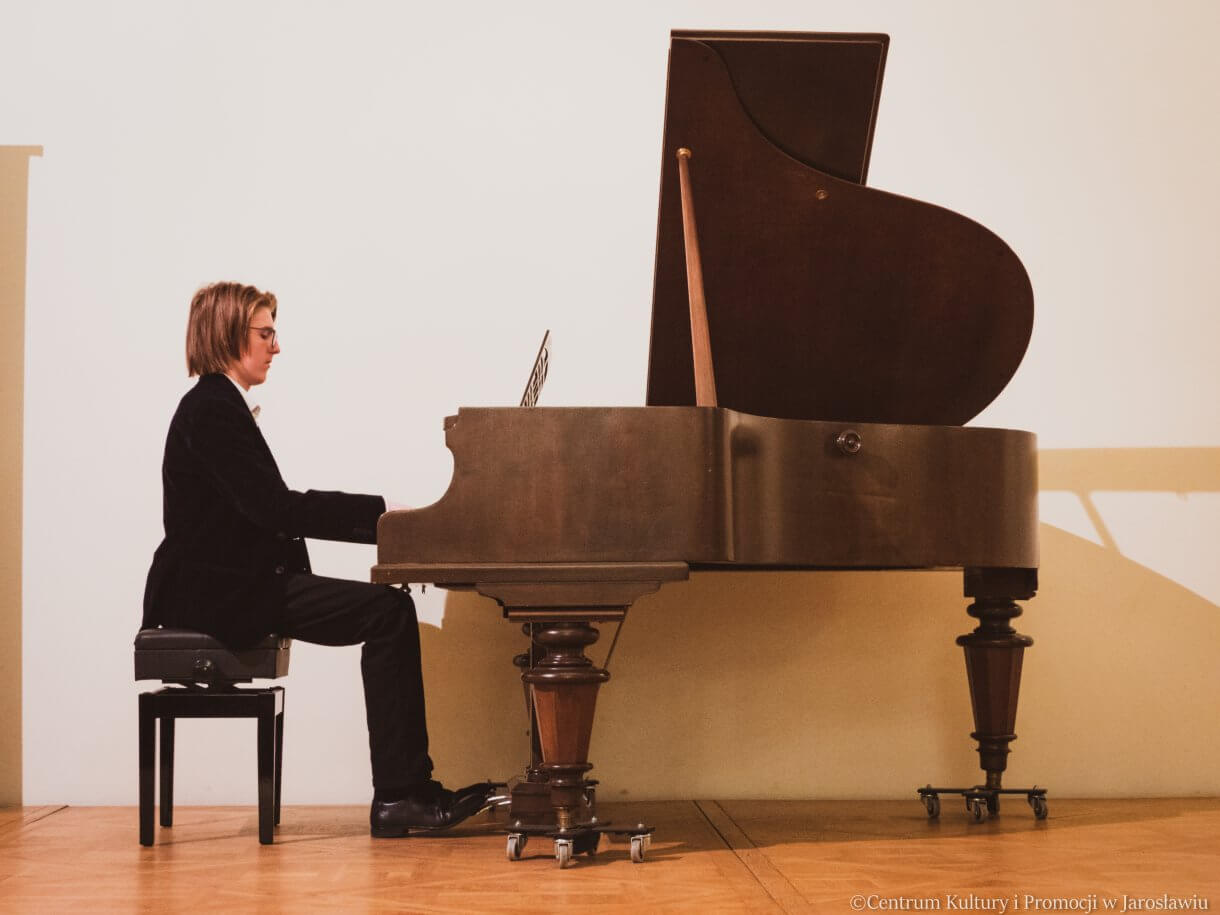 uczestnicy koncertu finałowego II Mistrzowskiego Kursu Wokalnego dr hab. Jolanty Jancik prof. UMFC