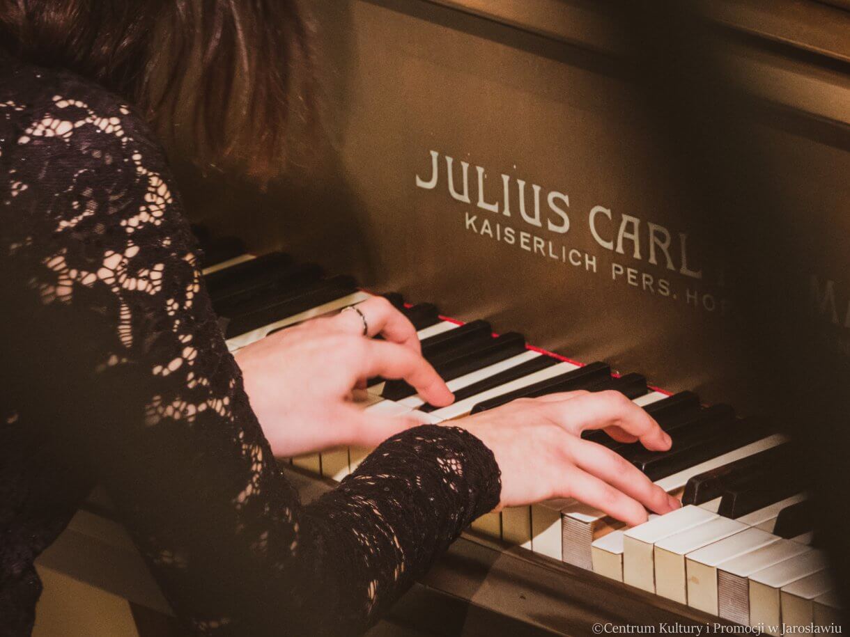 uczestnicy koncertu finałowego II Mistrzowskiego Kursu Wokalnego dr hab. Jolanty Jancik prof. UMFC