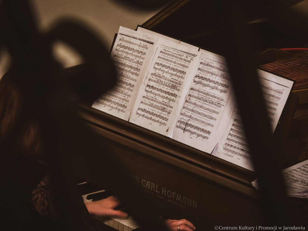 uczestnicy koncertu finałowego II Mistrzowskiego Kursu Wokalnego dr hab. Jolanty Jancik prof. UMFC