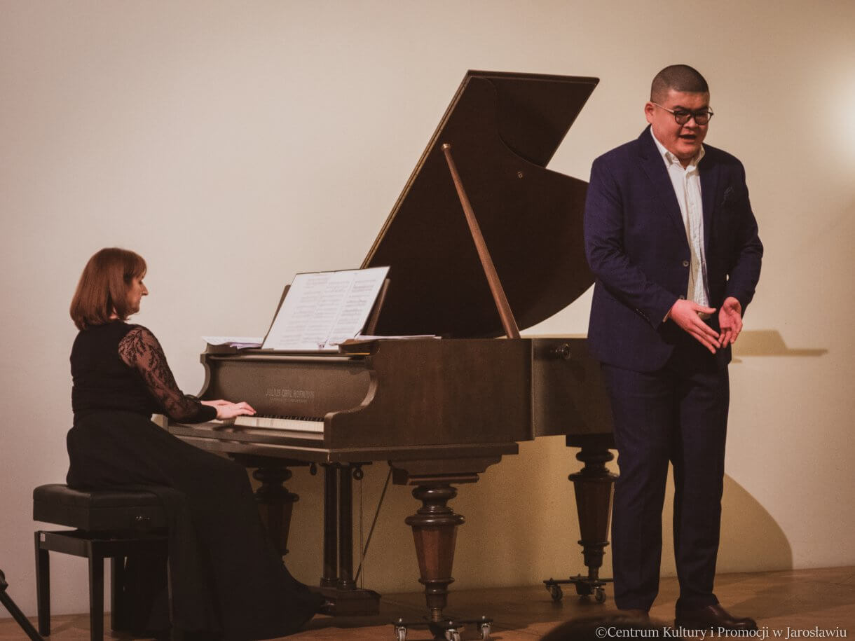 uczestnicy koncertu finałowego II Mistrzowskiego Kursu Wokalnego dr hab. Jolanty Jancik prof. UMFC