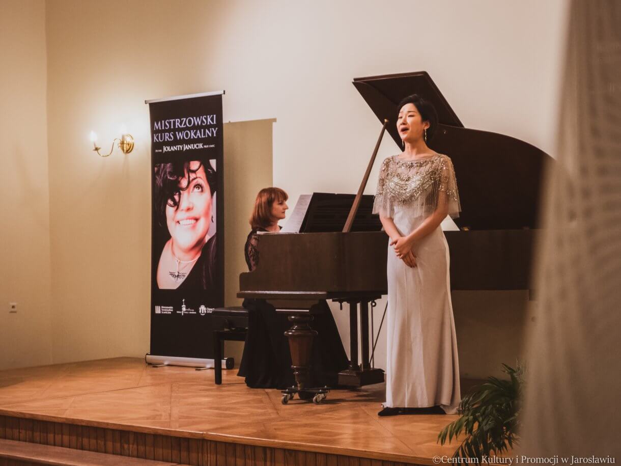 uczestnicy koncertu finałowego II Mistrzowskiego Kursu Wokalnego dr hab. Jolanty Jancik prof. UMFC