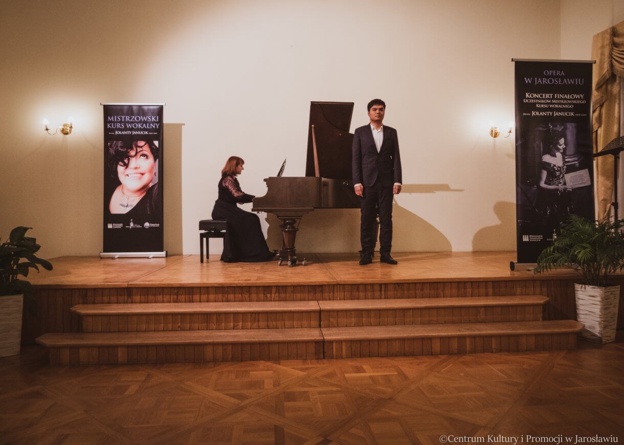 uczestnicy koncertu finałowego II Mistrzowskiego Kursu Wokalnego dr hab. Jolanty Jancik prof. UMFC