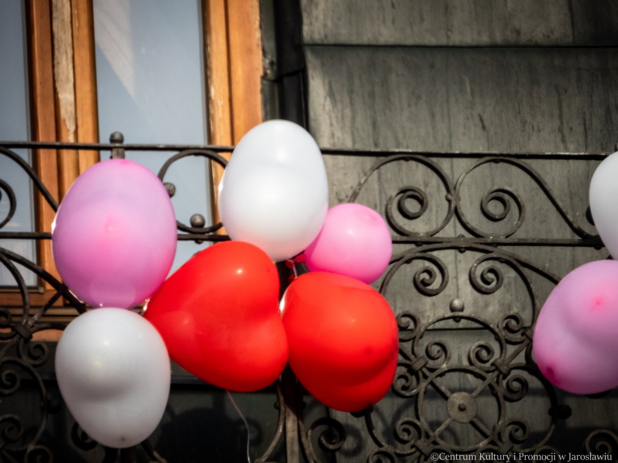 balony - dekoracja wieży ratuszowej