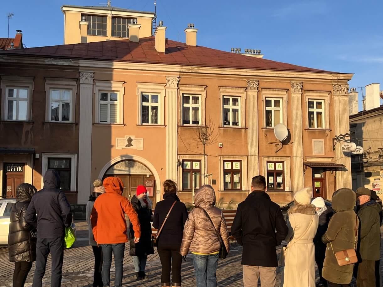 uczestnicy akcji Zakochani w podziemiach podczas zwiedzania