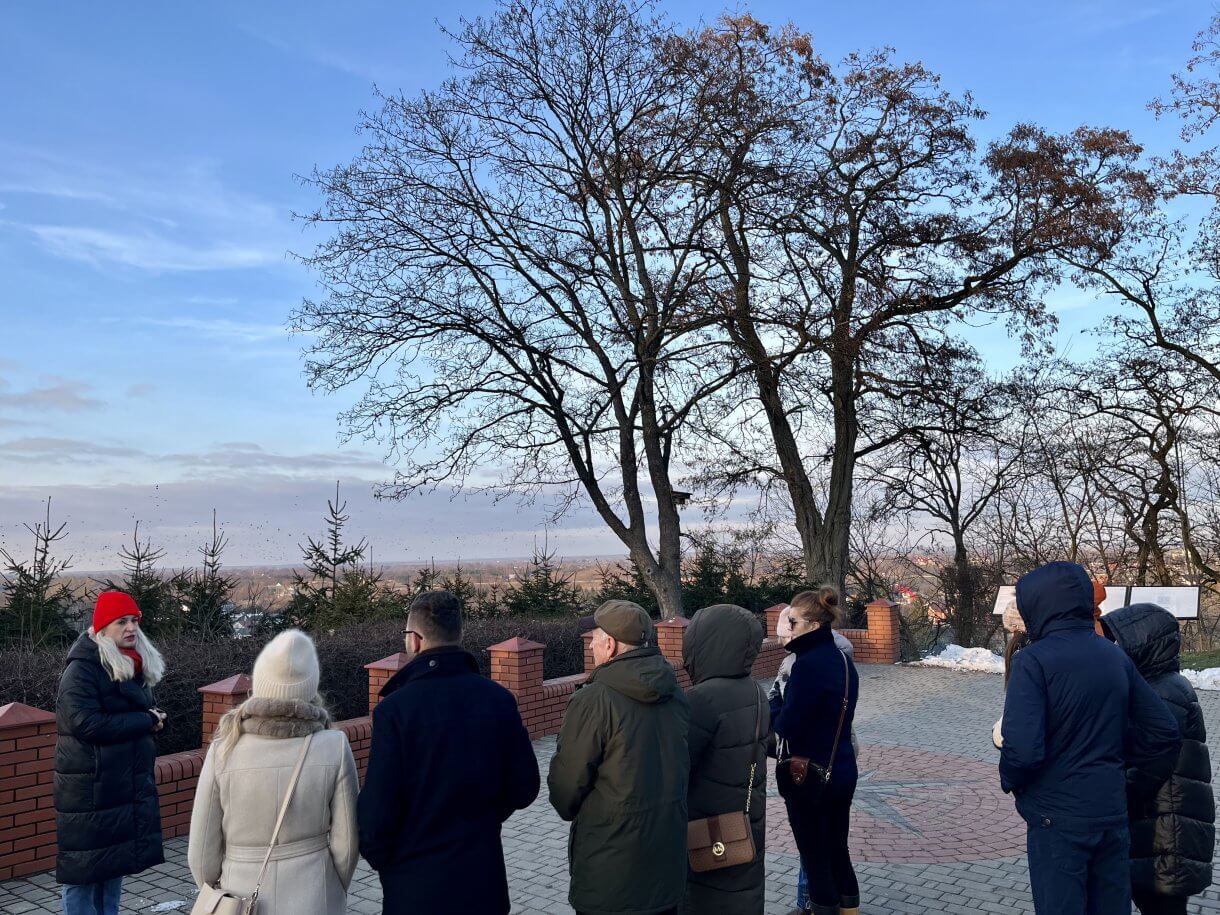 uczestnicy akcji Zakochani w podziemiach podczas zwiedzania