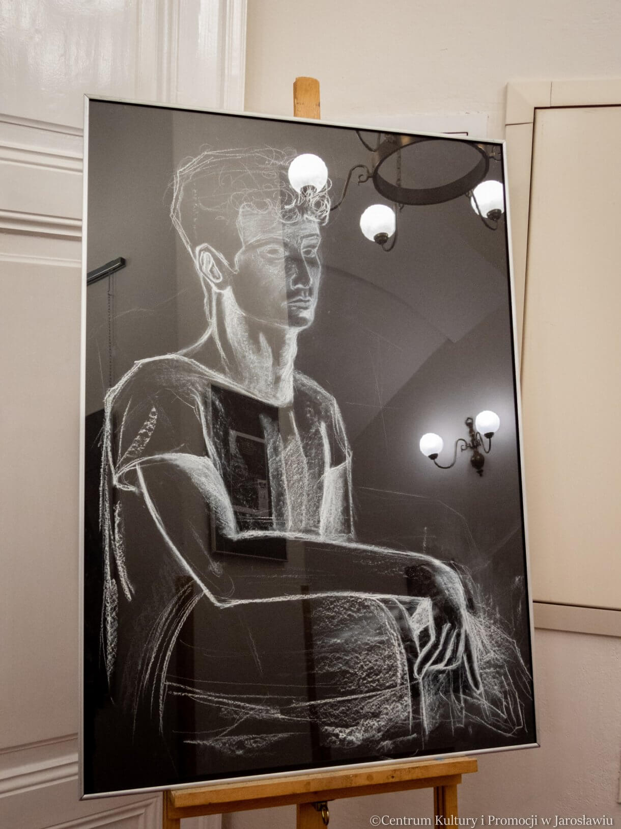 Wystawa ucznia Państwowego Liceum Sztuk Plastycznych im. Stanisława Wyspiańskiego w Jarosławiu marzec 2023 Rysunek Malarstwo Łukasz Czyrak