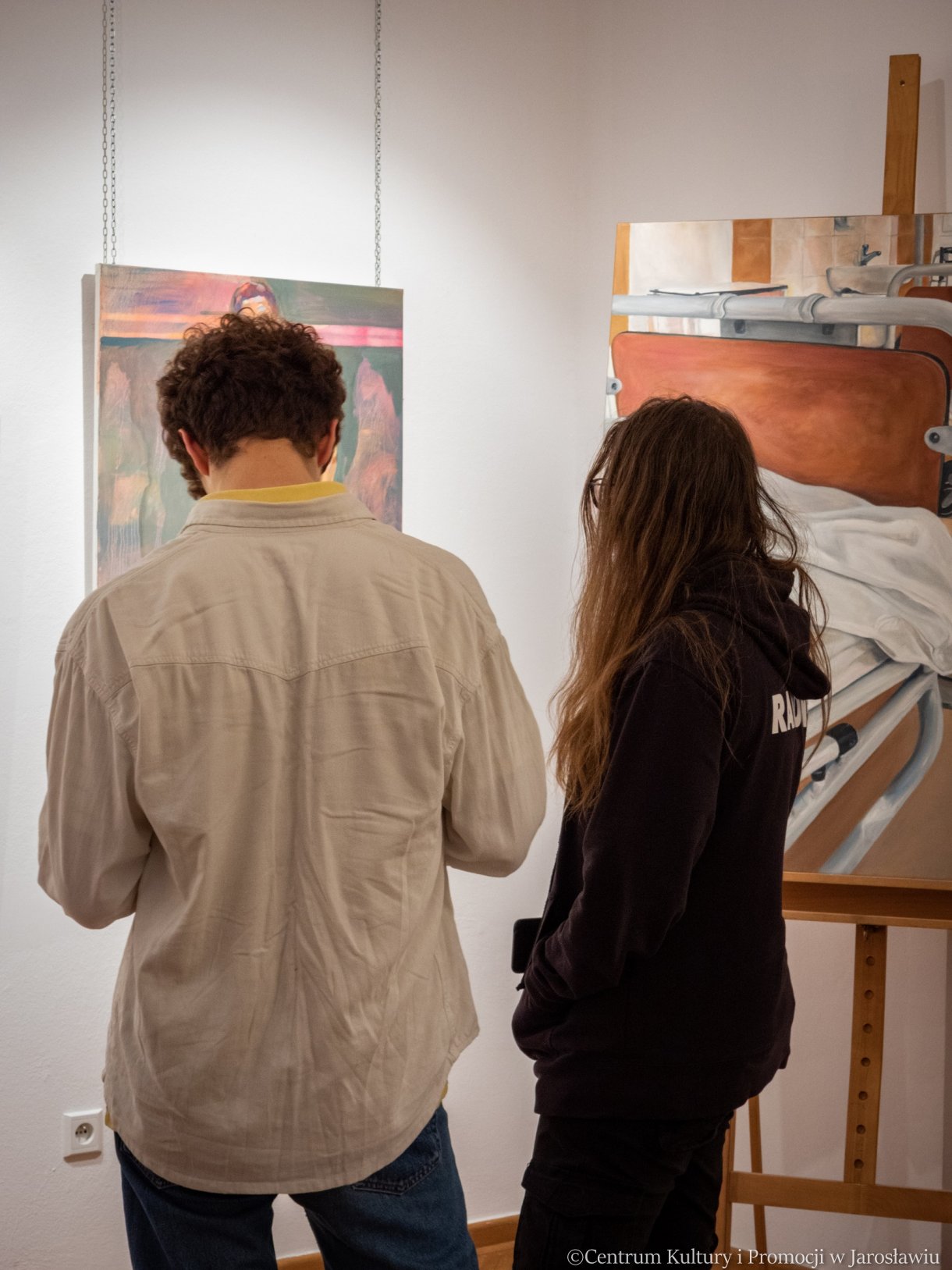 uczestnicy wernisażu wystawy 