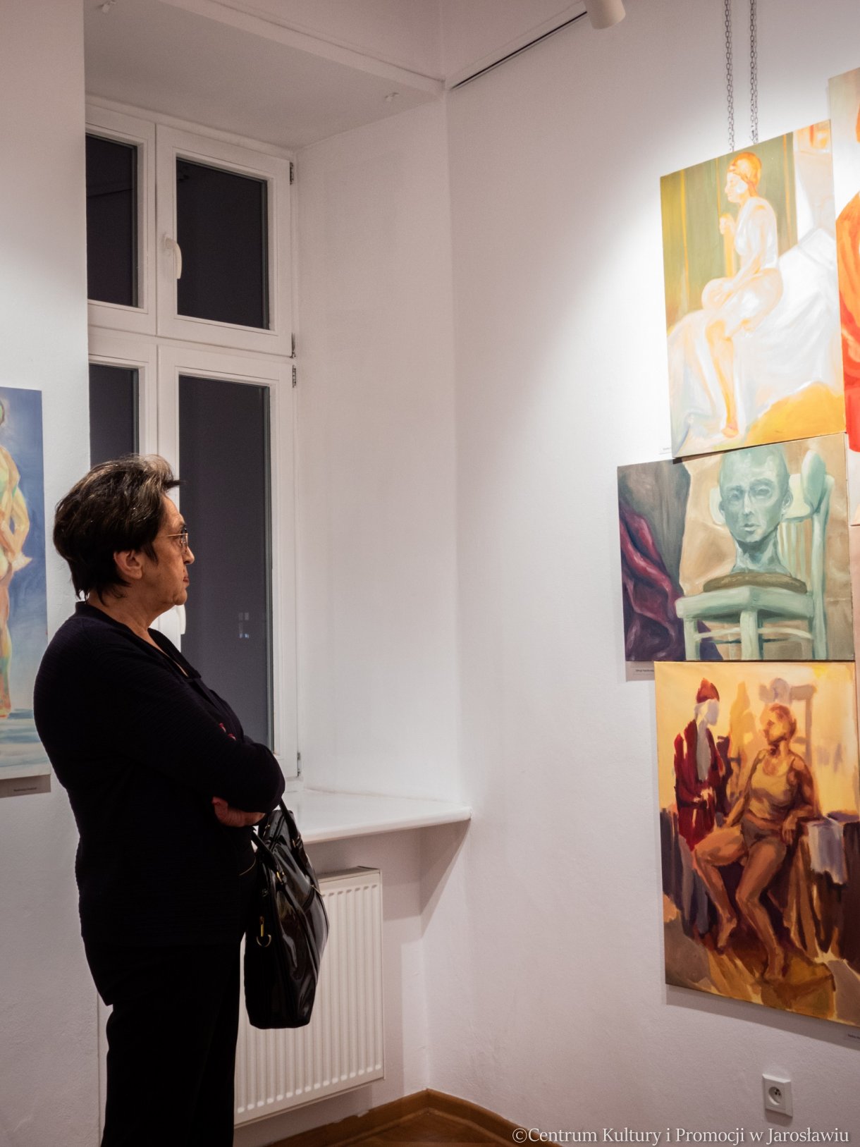 uczestniczka wernisażu wystawy 