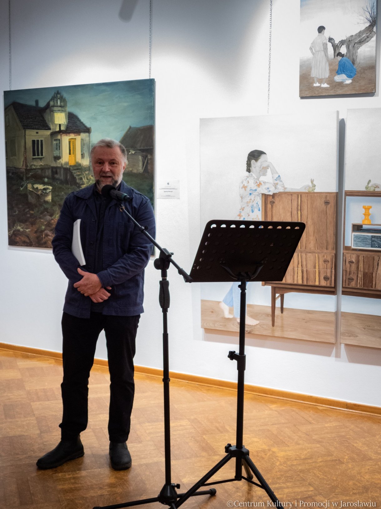 dr hab. Jarosław Sankowski i prof. UR podczas otwarcia wystawy 