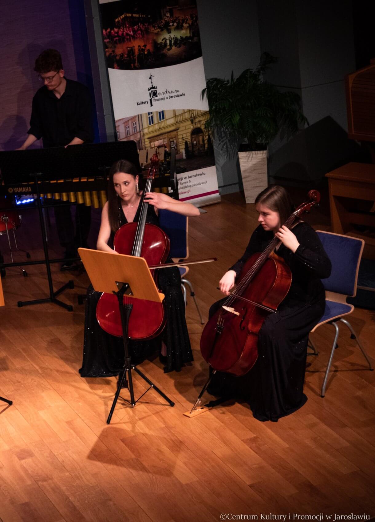 Orkiestra ZPSM w Jarosławiu podczas koncertu