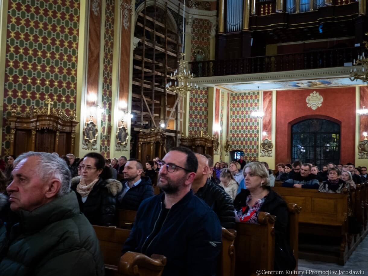 publiczność na koncercie Stabat Mater