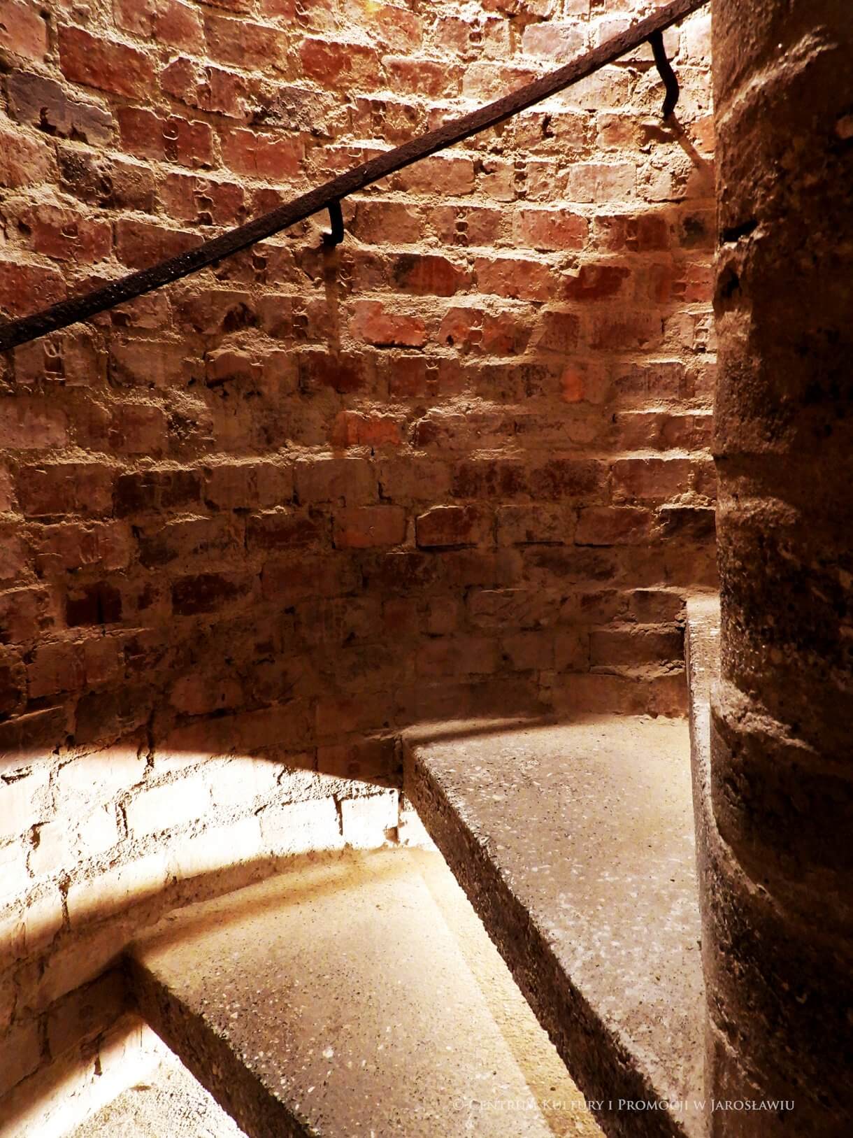 Fragment schodów kręconych