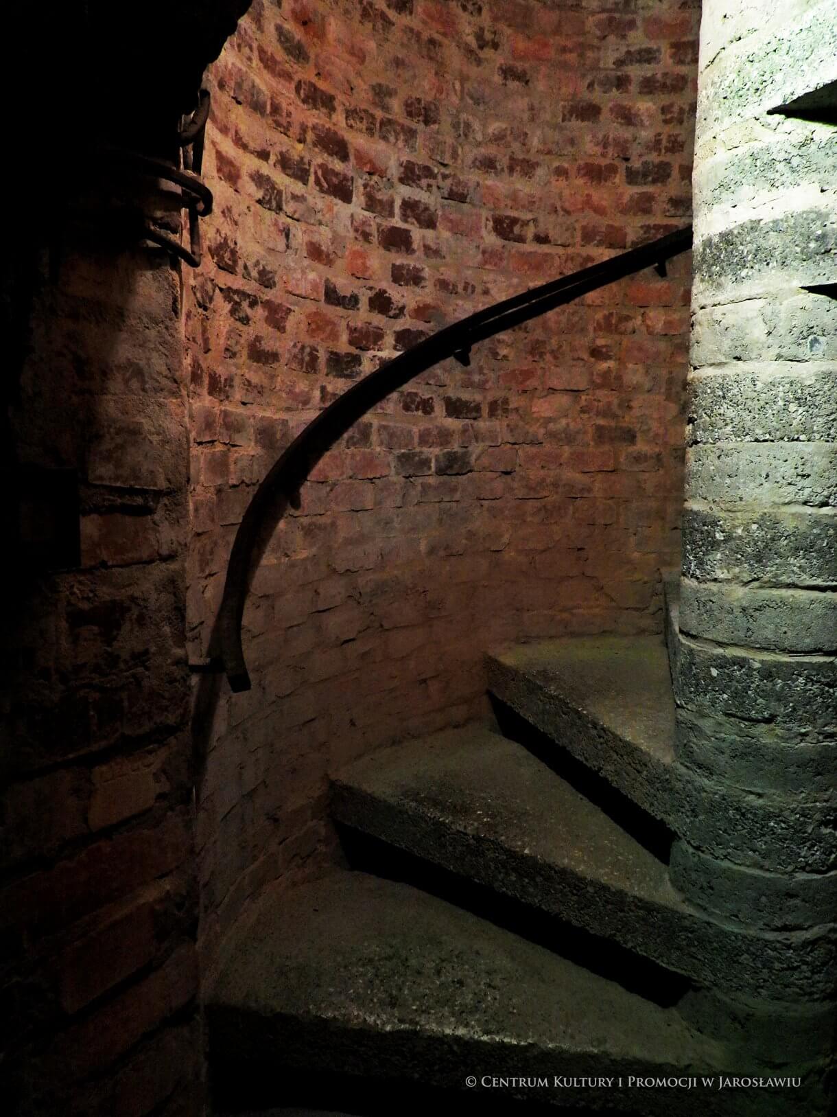 Fragment schodów kręconych