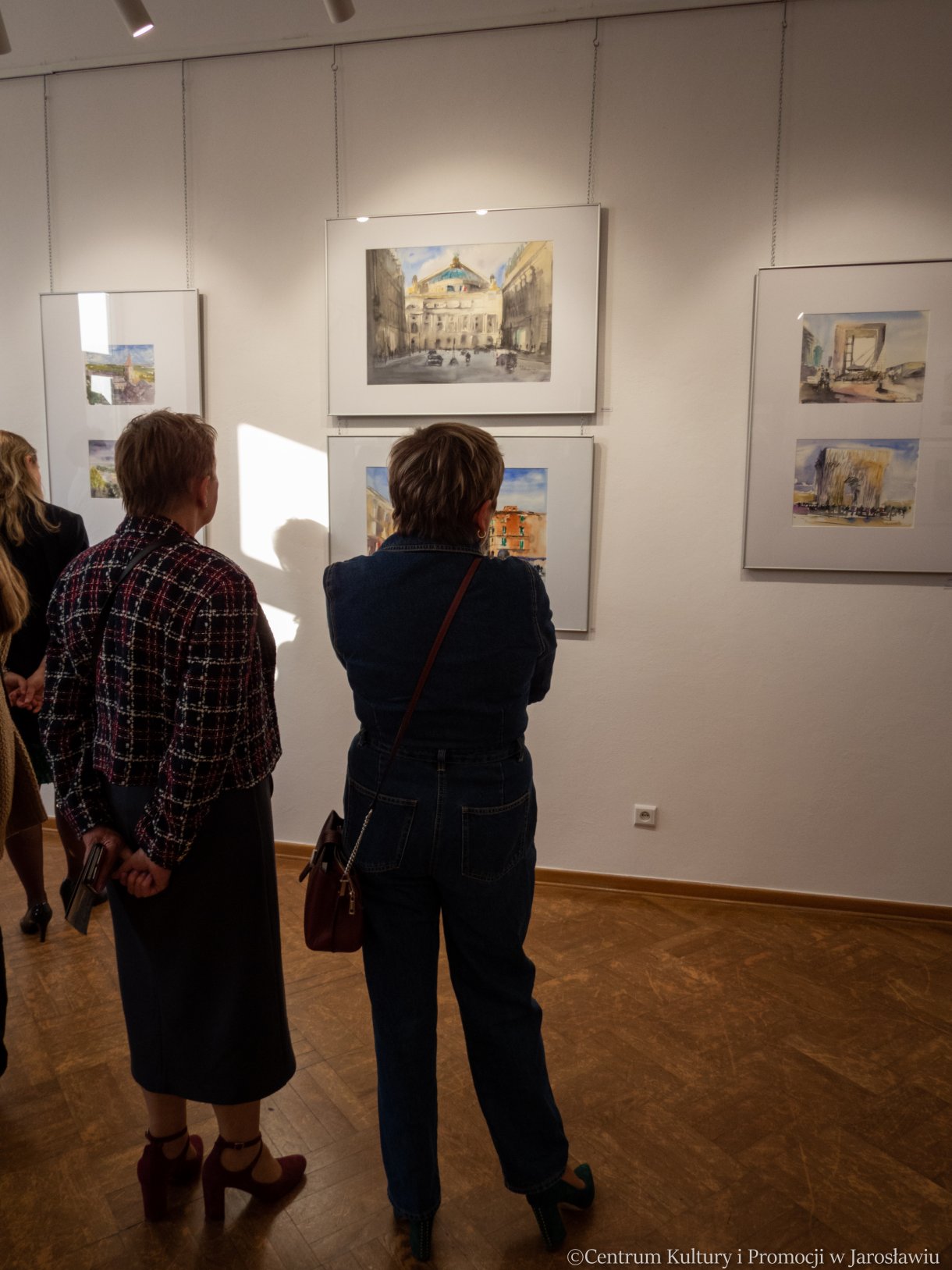 uczestnicy wernisażu Tomasza Drozdowicza 