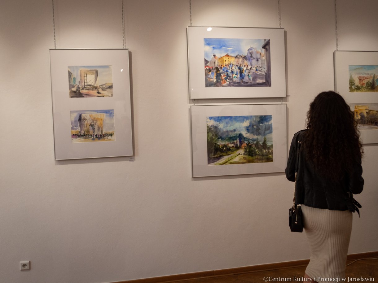 uczestnicy wernisażu Tomasza Drozdowicza 