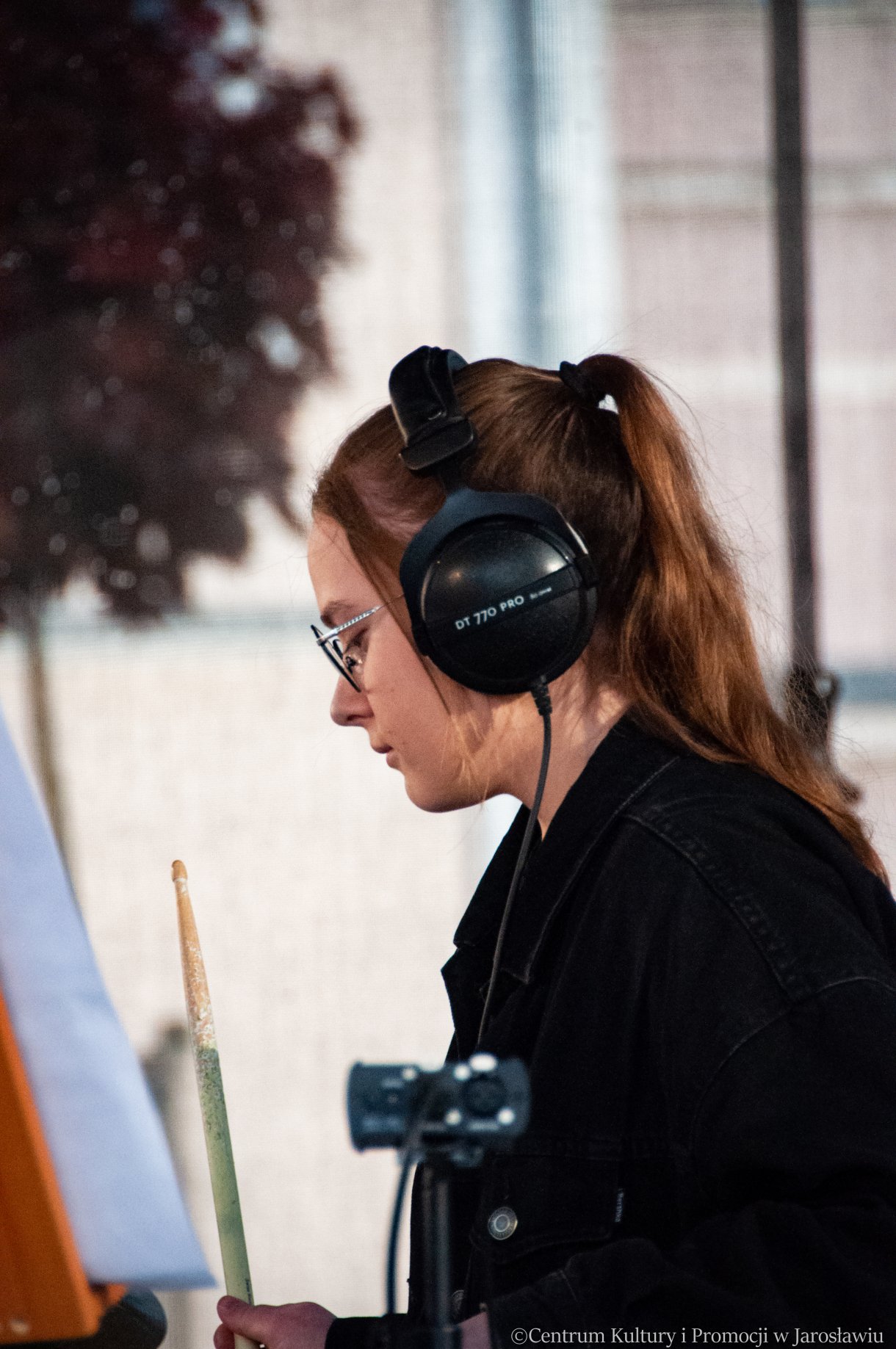 uczeń ZPSM w Jarosławiu podczas wustępu w ramach Nocy Zwiedzania Rynku 2023