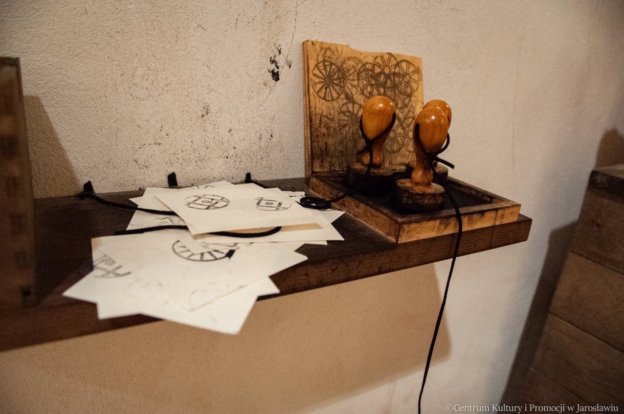 ekpozycja w Podziemnym Przejściu Turystycznym w Jarosławiu