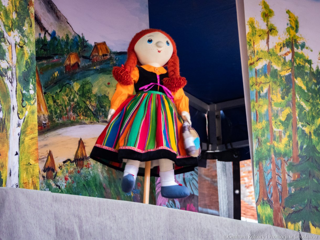 kukiełkowa postać występująca w bajce