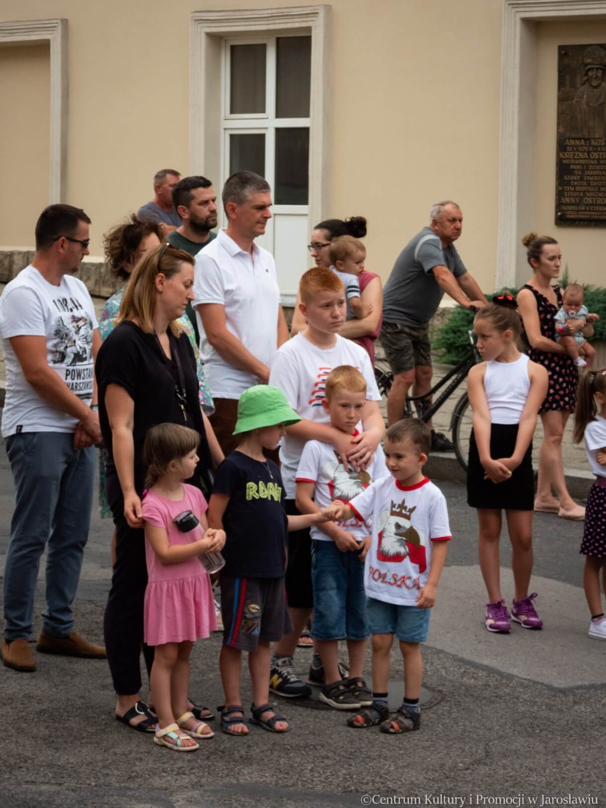 uczestnicy obchodów 79. rocznicy wybuchu powstania warszawskiego