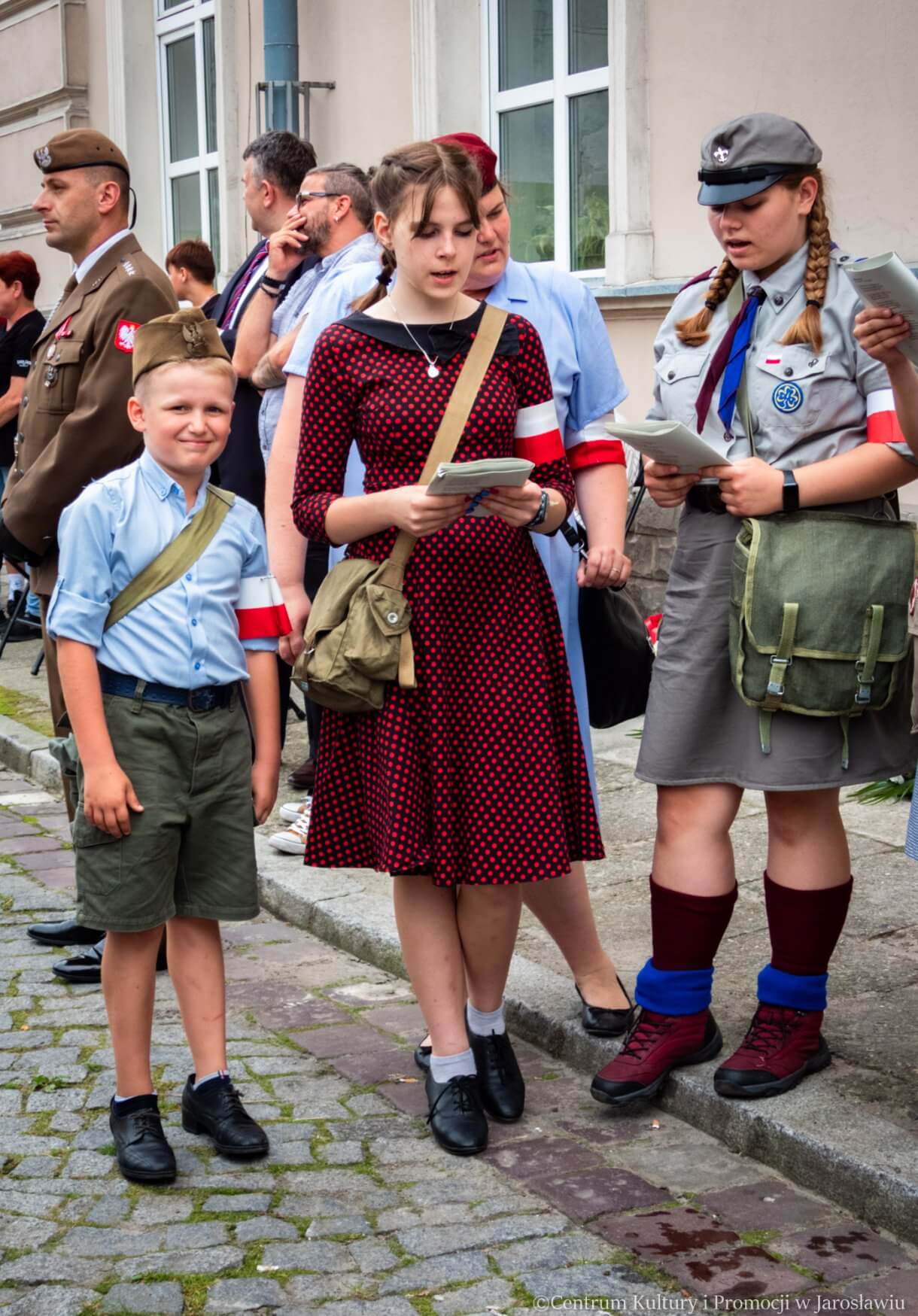 uczestnicy obchodów 79. rocznicy wybuchu powstania warszawskiego