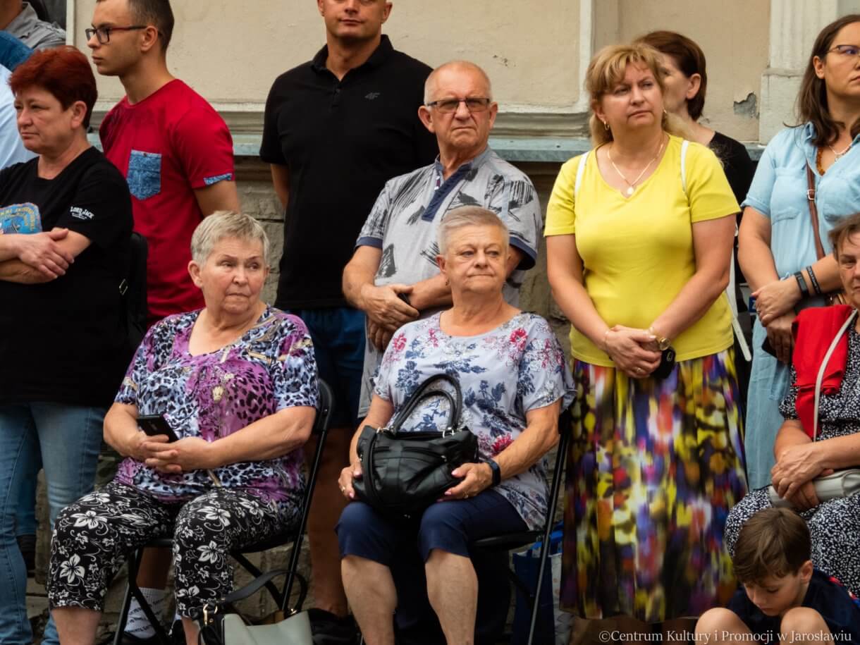 uczestnicy obchodów 79. rocznicy wybuchu powstania warszawskiego