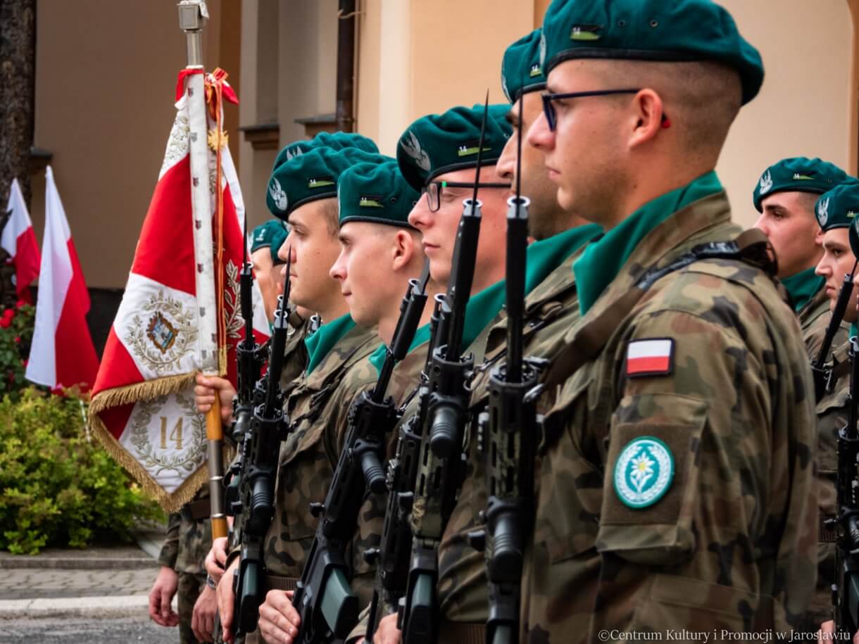 kompania honorowa WP podczas obchodów 79. rocznicy wybuchu powstania warszawskiego