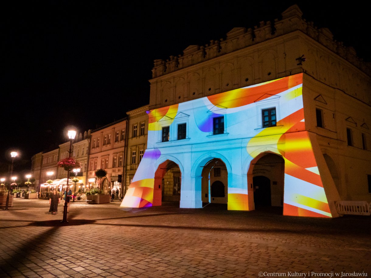 Podkarpacki Szlak Filmowy - iluminacja kamienicy orsettich