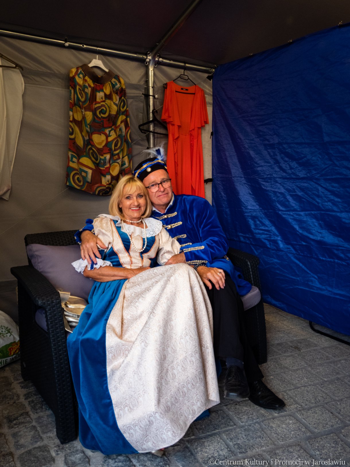 uczestnicy korowodu