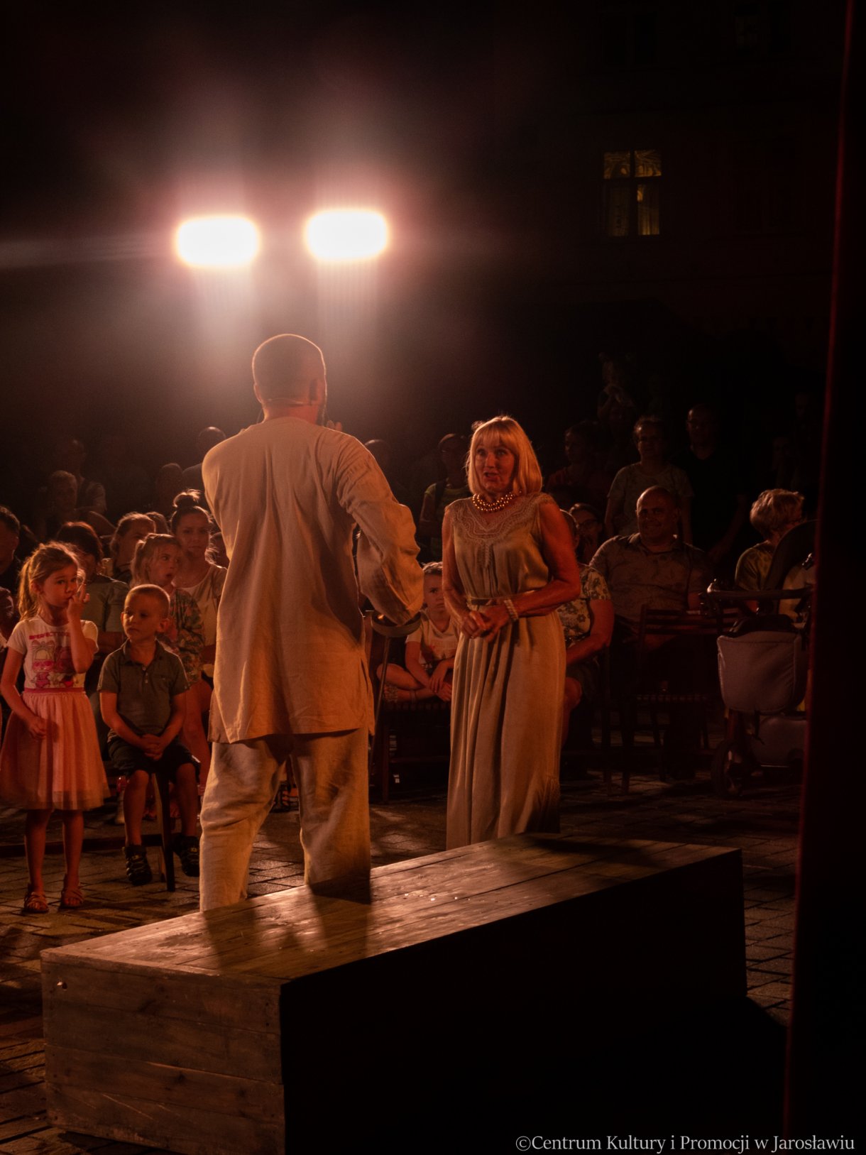 teatr przedmieście na jarmarku jarosławskim 2023