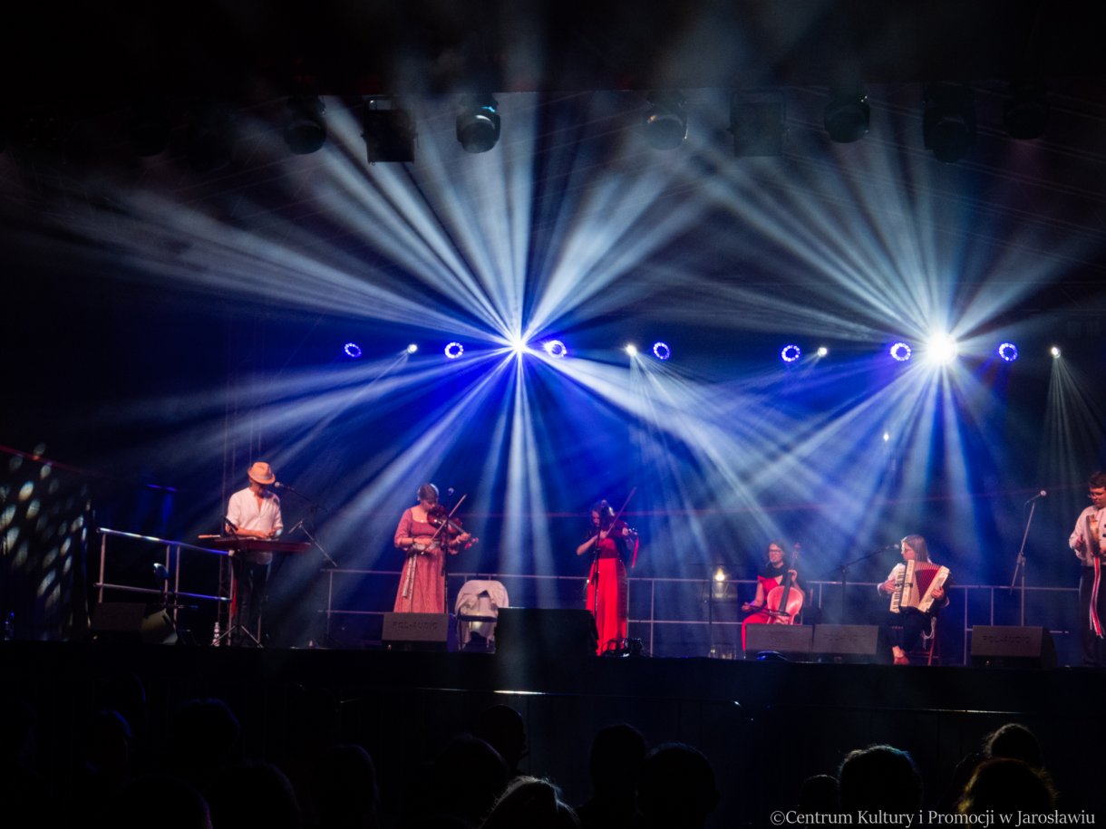 koncert zespołu Hajda Banda podczas Jarmarku Jarosławskiego 2023