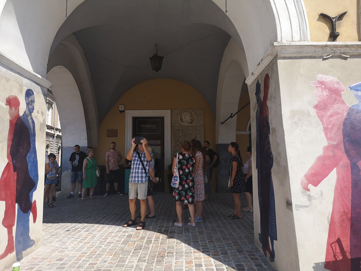zwiedzanie miasa z przewodnikiem