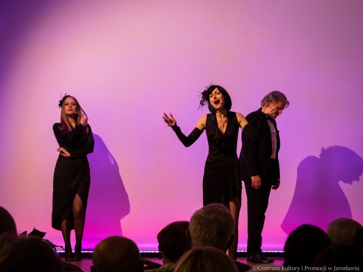 Lwowski Kabaret CZwarta Rano podczas występu w ramach XIV MFKK