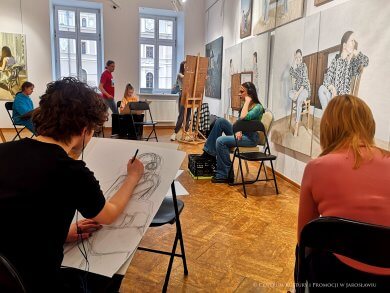Pracownia Rysunku Odręcznego i Malarstwa rusza po raz dziewiąty! uczestnicy pracowni rysunku odręcznego i Malarstwa