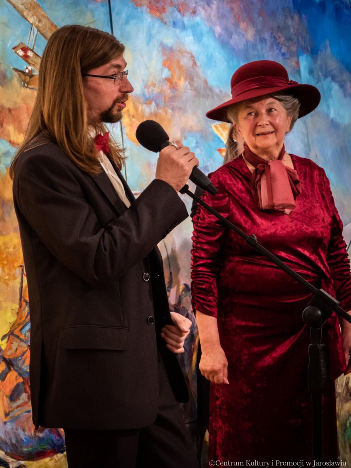 Eliasz Dyrow i Ewelina Borowiecka autorzy wystawy 