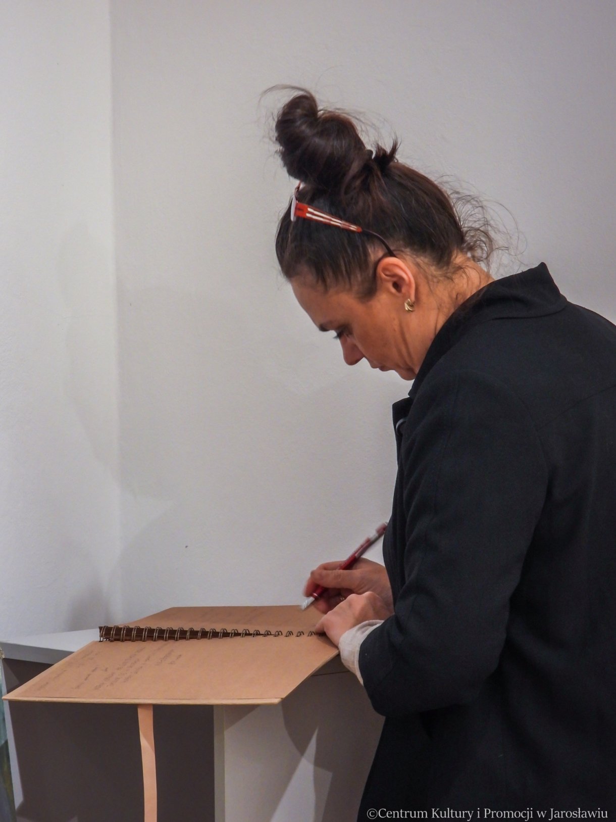 wpis w księdze pamiątkowej wystawy 