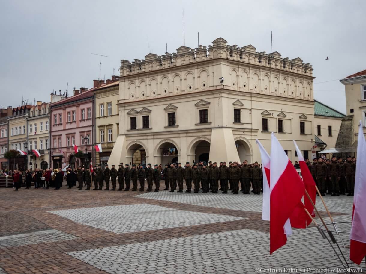 kompania reprezentacyjna podczas obchodów Dnia Niepodległości