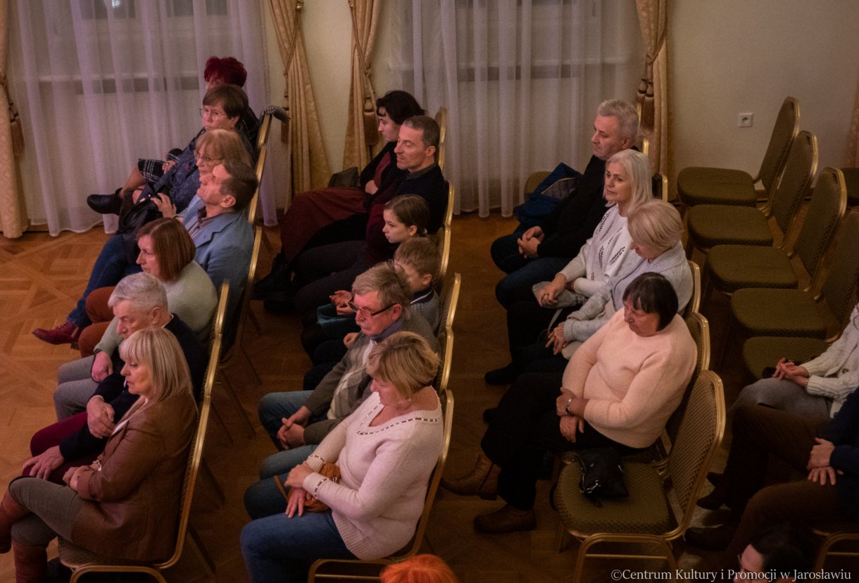 publiczność w Sali Lustrzanej podczas koncertu nadzwyczajnego